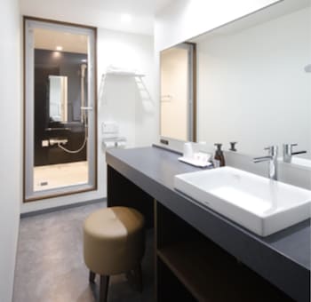 rembrandt style yokohama kannai