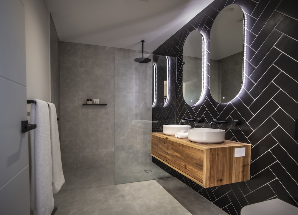 pavilions at lenswood