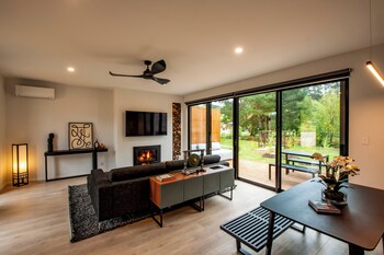 pavilions at lenswood