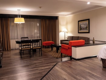 tikal futura hotel and convention center