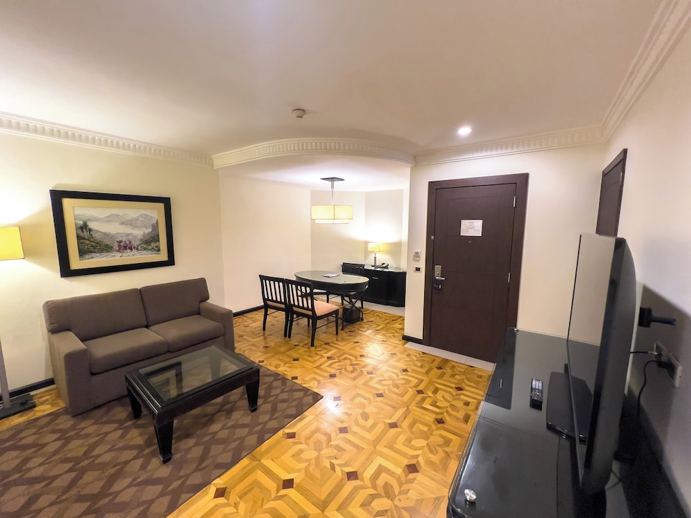tikal futura hotel and convention center