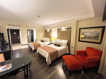 tikal futura hotel and convention center