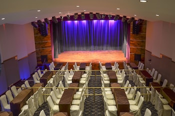tikal futura hotel and convention center
