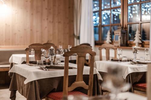 Hotel Sasso Rosso,Commezzadura>>Bolzano,3 star