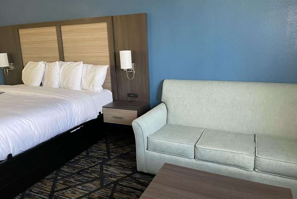 baymont by wyndham blackwell i 35