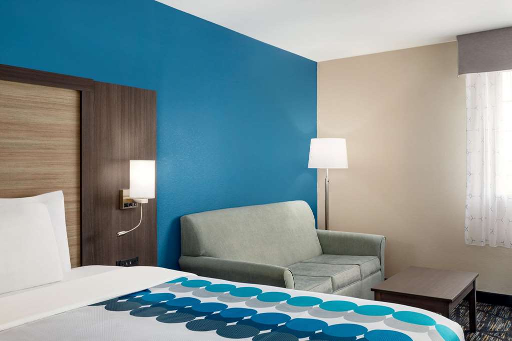 baymont by wyndham blackwell i 35