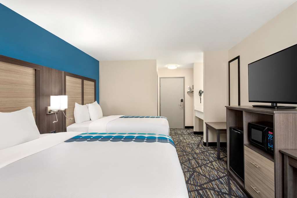 baymont by wyndham blackwell i 35