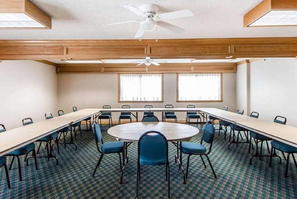 baymont by wyndham blackwell i 35