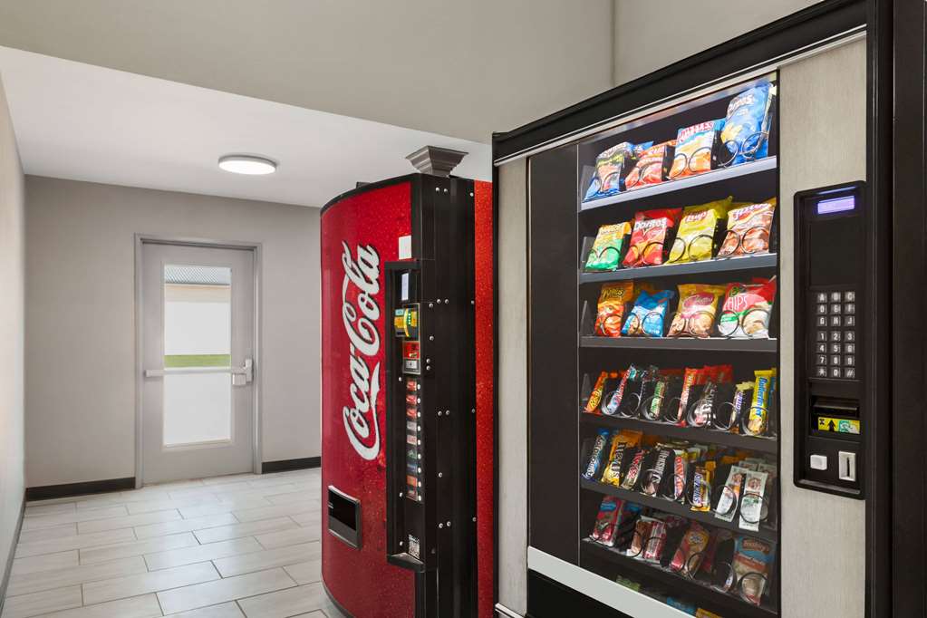 baymont by wyndham blackwell i 35