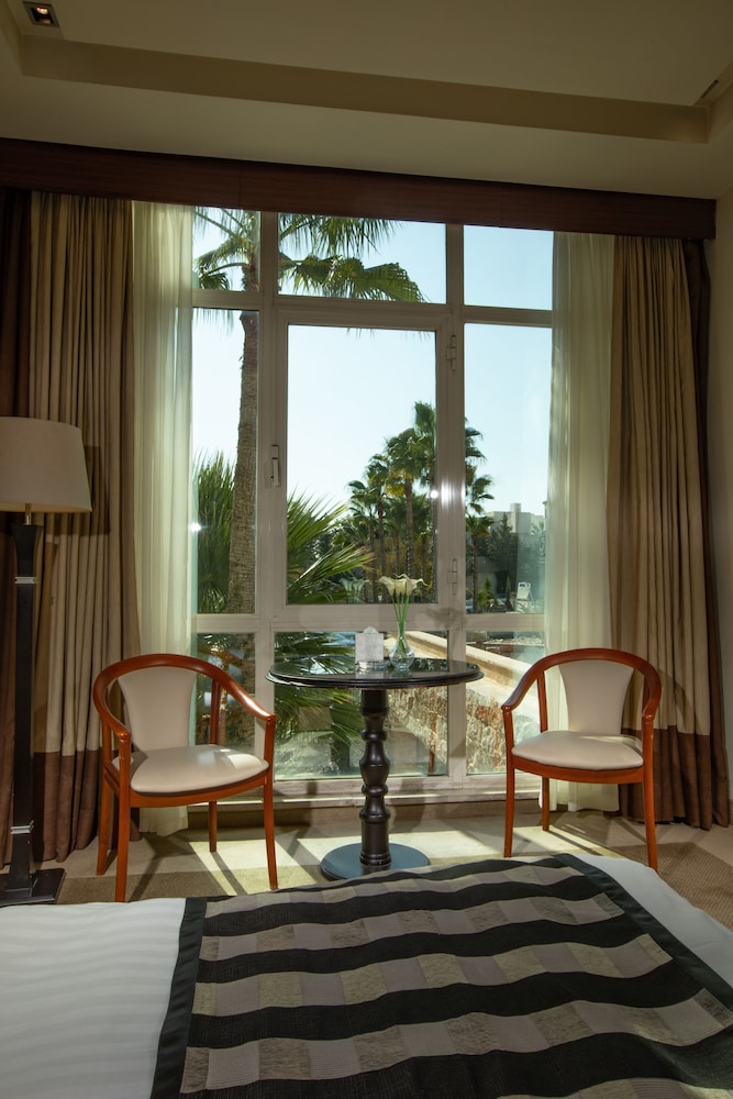 century park hotel