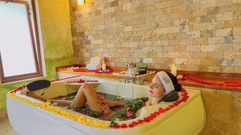 luna runtun adventure spa