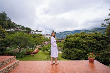 luna runtun adventure spa