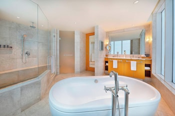 the ritz carlton executive residences