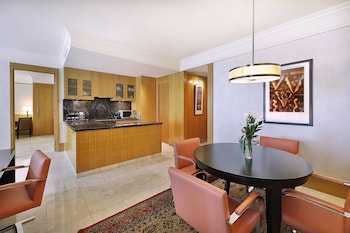 the ritz carlton executive residences