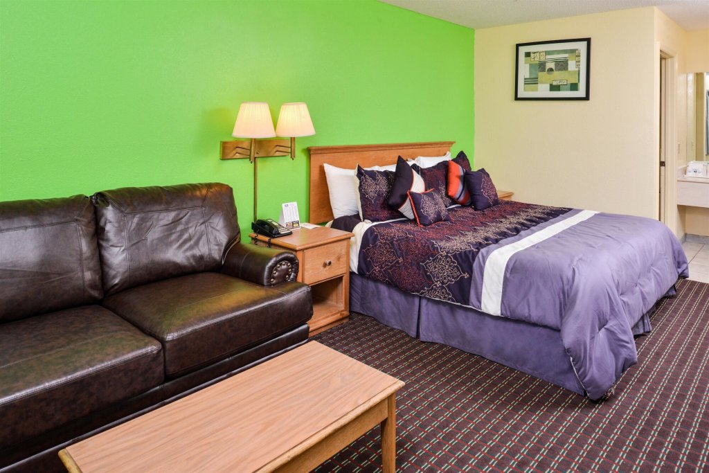Studio 6 Suites Chattanooga, Tn - Lookout Mtn.,Tennessee>>Chattanooga,2 star
