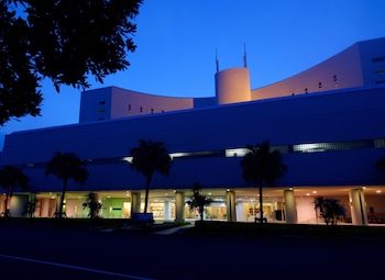 irago resort and convention hotel