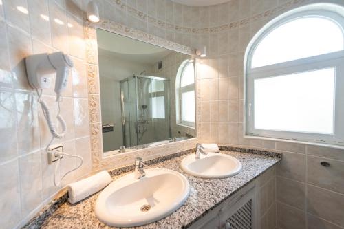 apartamentos blanco sol