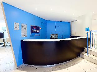travelodge london central aldgate east