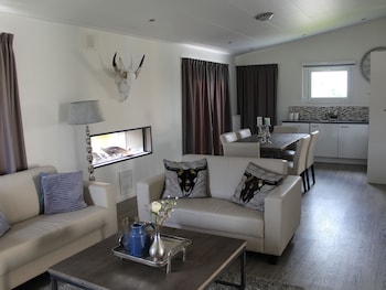 tidy chalet with a dishwasher on the bemelerberg