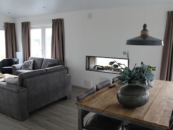 tidy chalet with a dishwasher on the bemelerberg