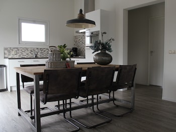 tidy chalet with a dishwasher on the bemelerberg