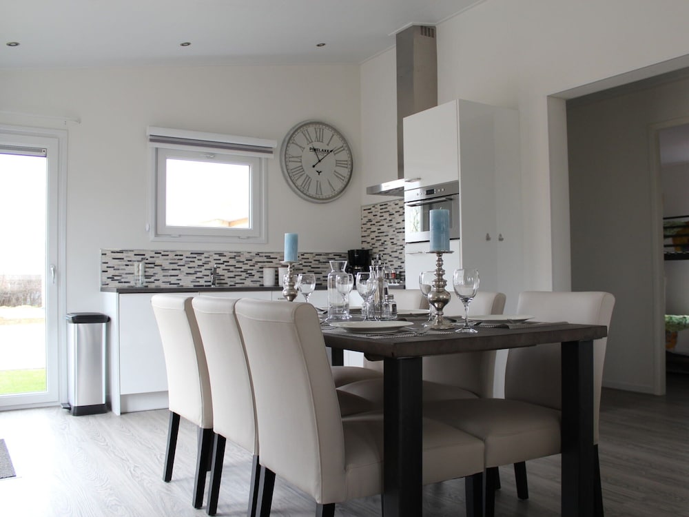 tidy chalet with a dishwasher on the bemelerberg