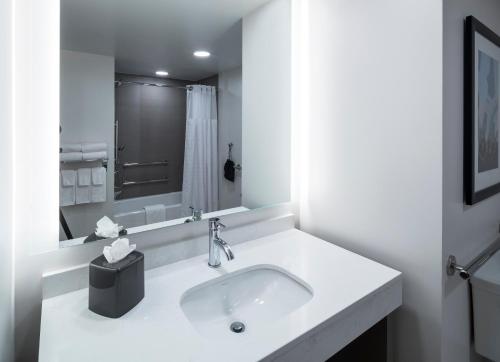 hyatt place tempe phoenix university