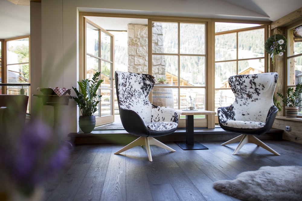 post alpina family mountain chalets