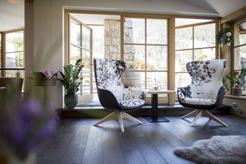 post alpina family mountain chalets