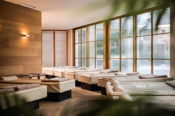 post alpina family mountain chalets