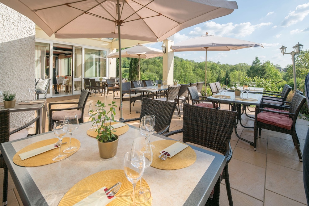 sure hotel by best western rhoen garden