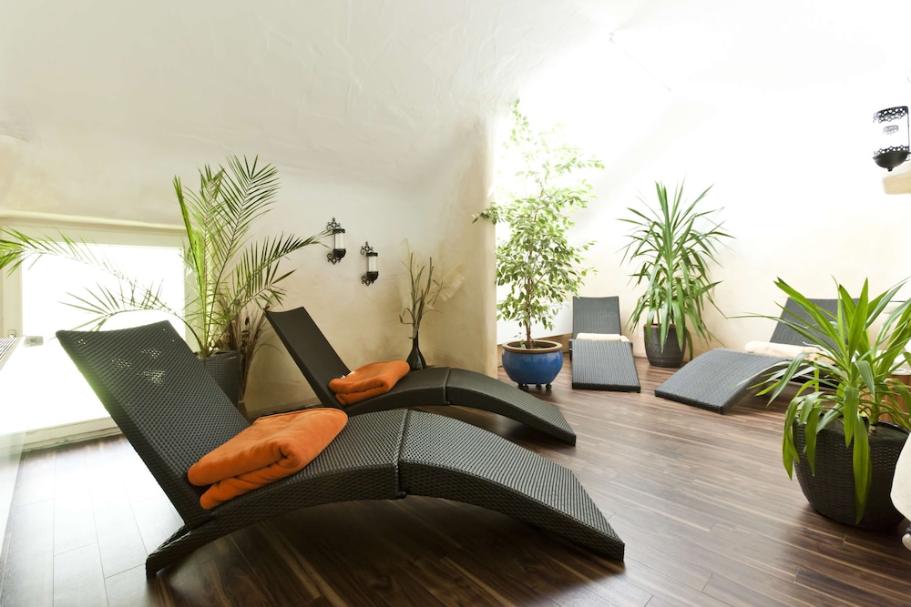 sure hotel by best western rhoen garden