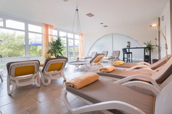 sure hotel by best western rhoen garden