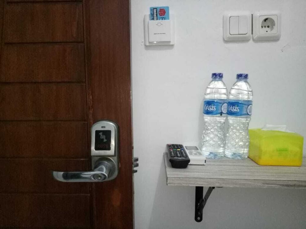 hotel syariah mama kutajaya pasar kemis