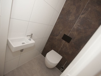 atmospheric chalet on top of the bemelerberg