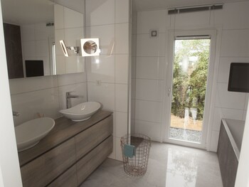 atmospheric chalet on top of the bemelerberg