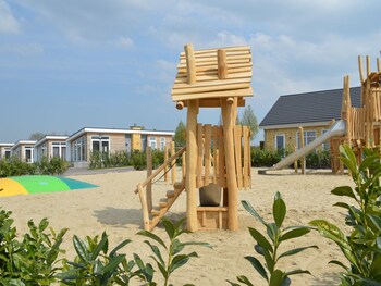 atmospheric chalet on top of the bemelerberg