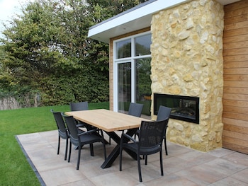 atmospheric chalet on top of the bemelerberg