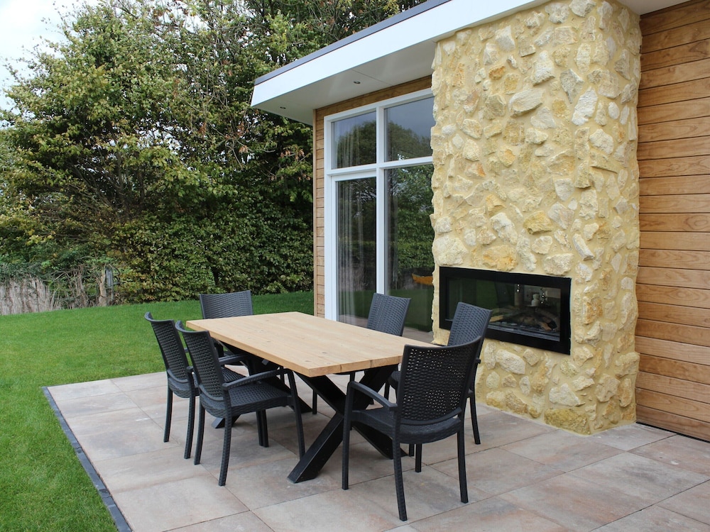 atmospheric chalet on top of the bemelerberg