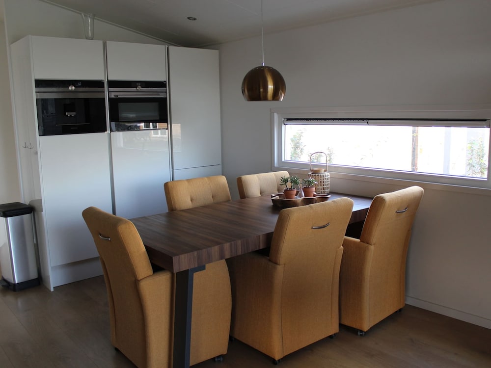 atmospheric chalet on top of the bemelerberg