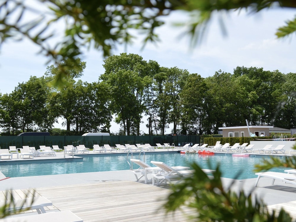 atmospheric chalet on top of the bemelerberg