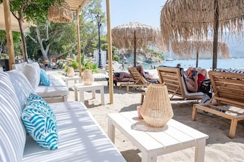 Hotel Pavlou,Galatas>>Attica,3 star