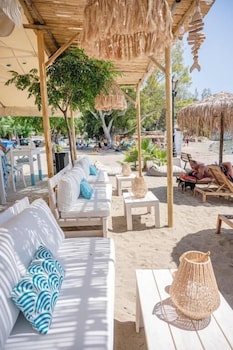 Hotel Pavlou,Galatas>>Attica,3 star