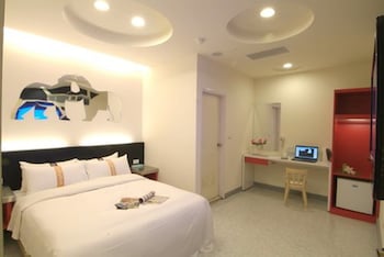giant rich king plaza hotel