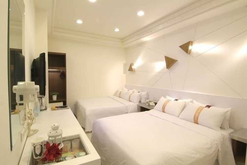 giant rich king plaza hotel