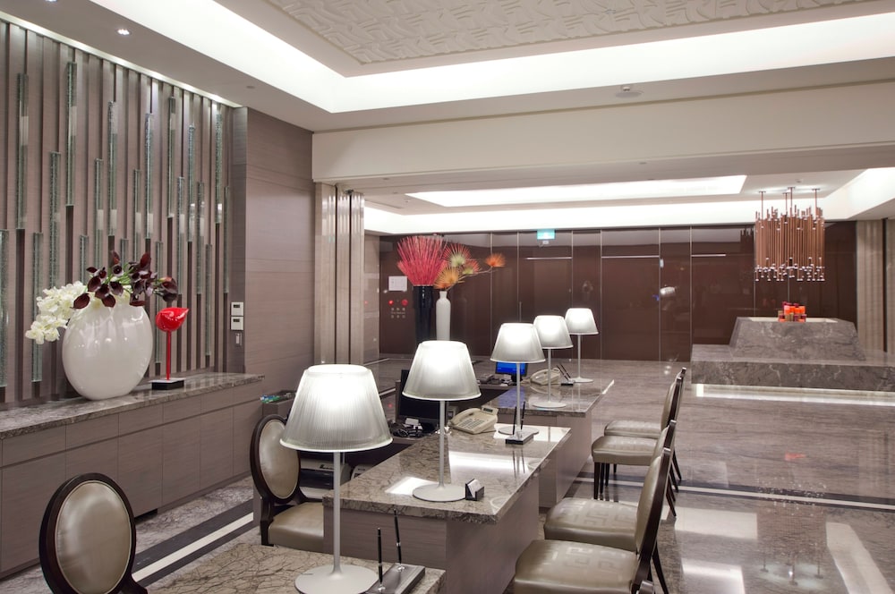 check inn select taichung dadun