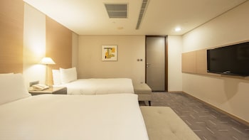 check inn select taichung dadun