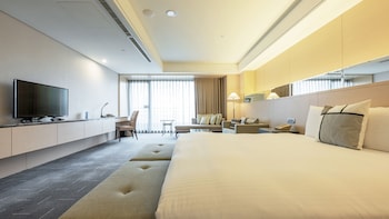 check inn select taichung dadun