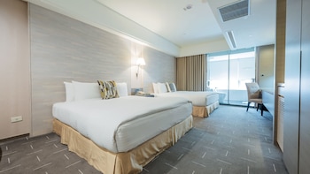 check inn select taichung dadun