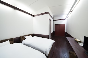 guest house lamp bungo ohno hostel